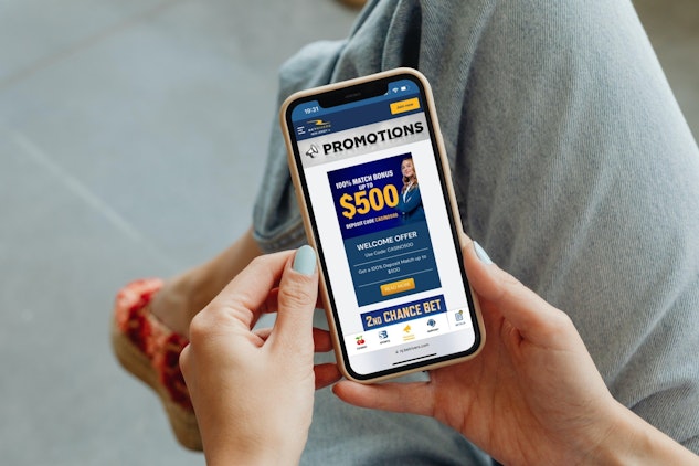 B Etrivers Promotions Hand